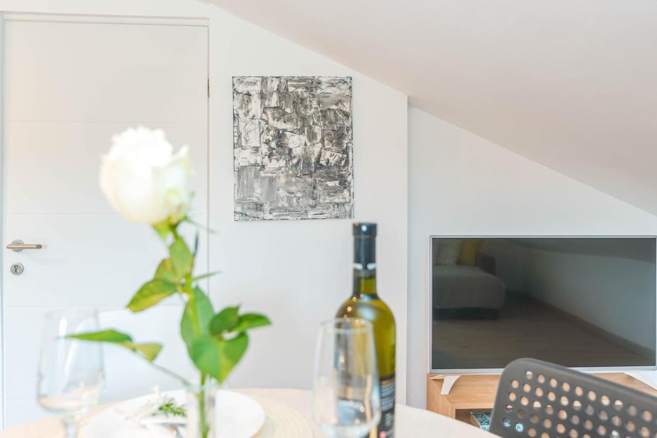 Apartment Egon Malinska Eksteriør billede