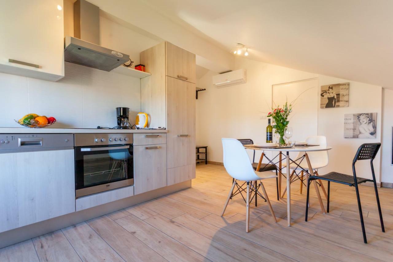 Apartment Egon Malinska Eksteriør billede