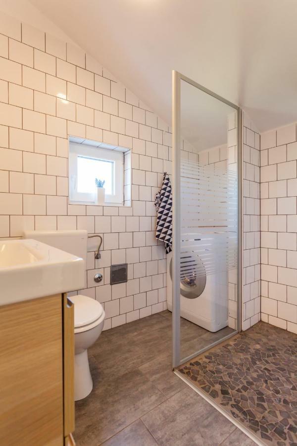 Apartment Egon Malinska Eksteriør billede